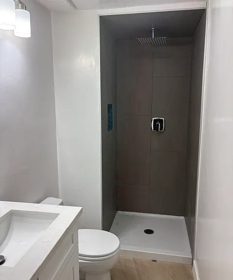 4909 Orchard Ave — Photo 5