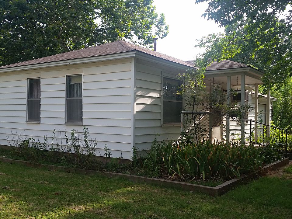 1st image of 4200 SE 42nd St