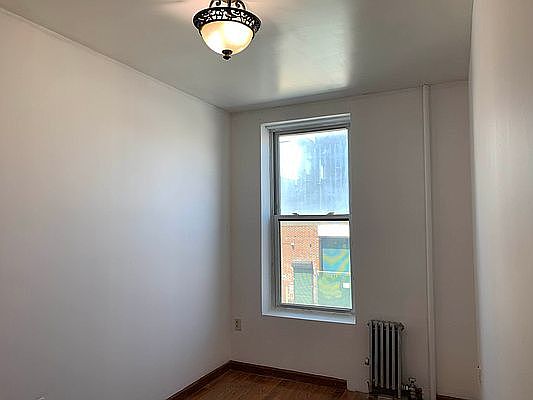 5th image of 68 15th St #2B
