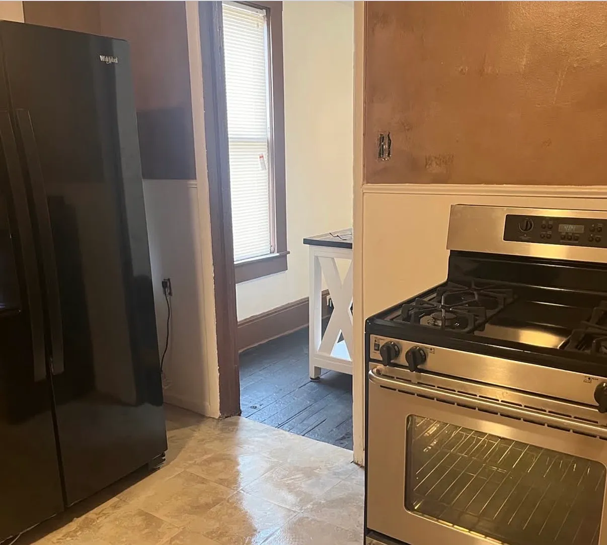 4 bed, 2048 sqft, $795 — Photo 4