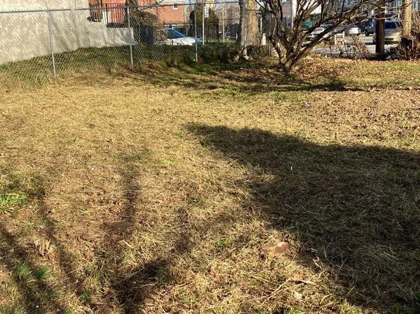 6700 Limekiln Park, Philadelphia, PA 19138