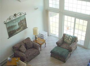 6108 Sunrise Cir, Sylvania, OH 43560