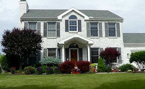 2nd image of 335 Wolf Creek Ct