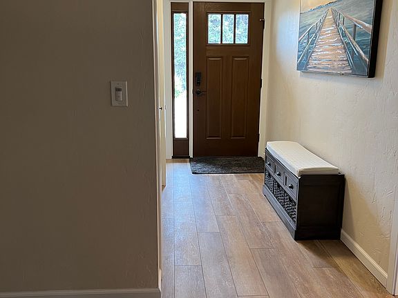4th image of 34 Larchwood Ln