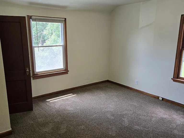 1606 E Whittier St #1606 — Photo 8