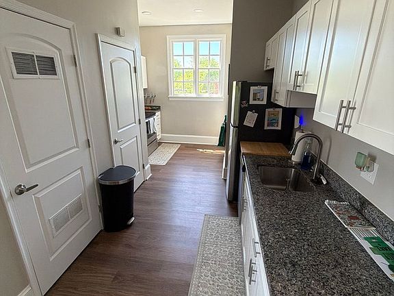 5th image of 1203 W Main St #A
