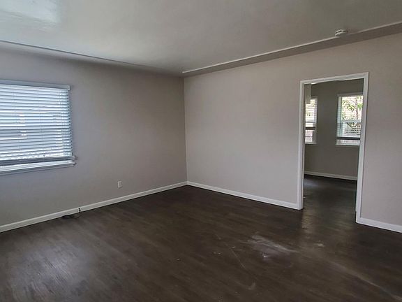 4th image of 571 Flower St #C