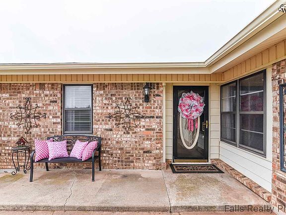 3rd image of 117 Meadow Ln