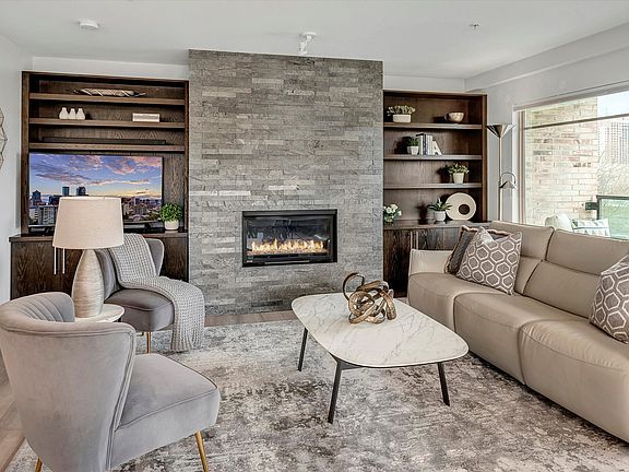 5th image of 511 100th Ave NE #Penthouse 403