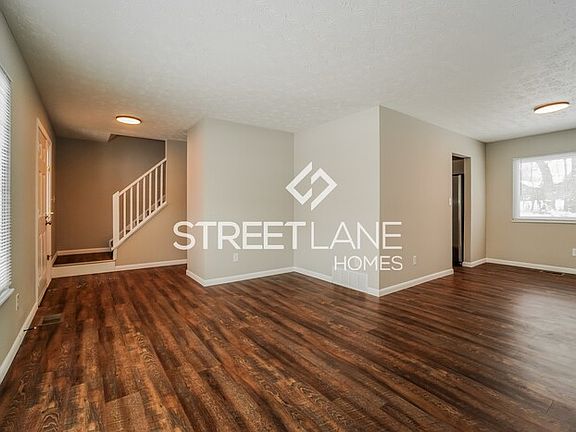 2nd image of 2109 Drumlin Dr