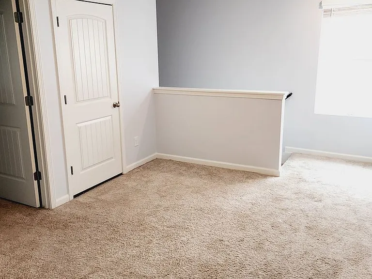 216 Chelsea Park Rd — Photo 9