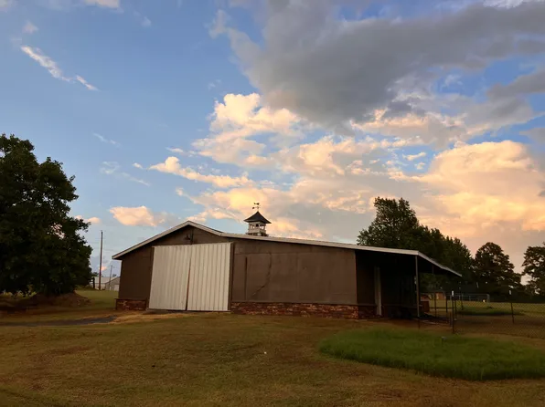 3716 Harrison Dr, Harrah, OK 73045