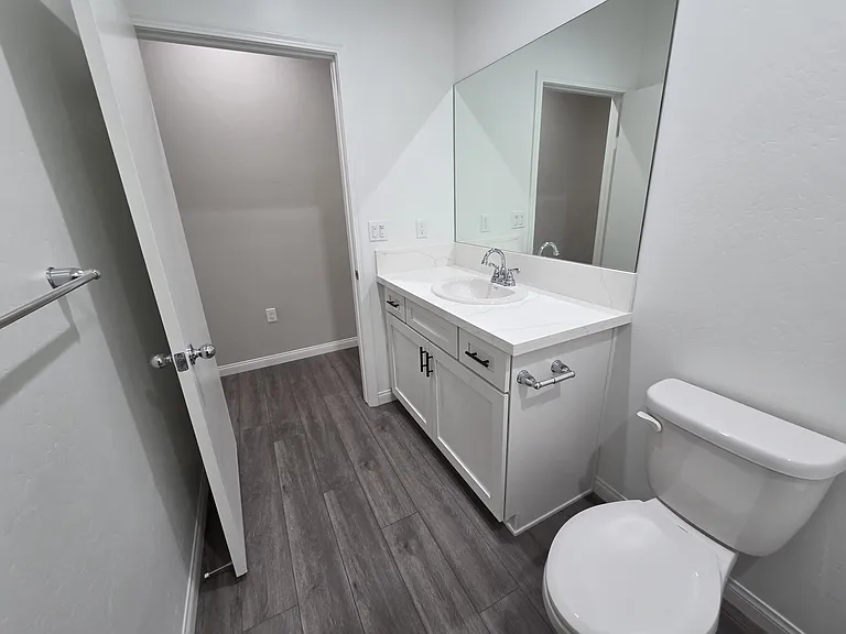 5106 Cohiba Ct #B — Photo 12