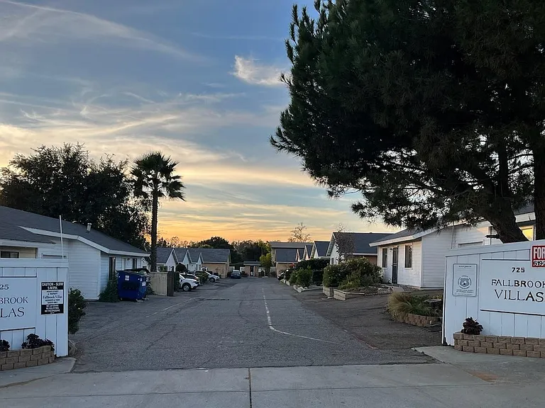Old Stage Rd — Photo 3