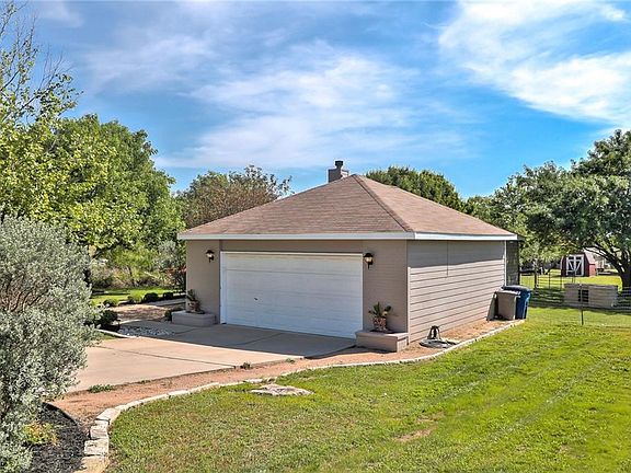 5th image of 103 Bell Meadows Dr