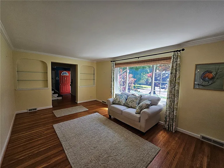 50 Greenview Dr — Photo 8