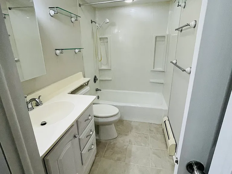 1430 N Evergreen Ave #1 — Photo 18
