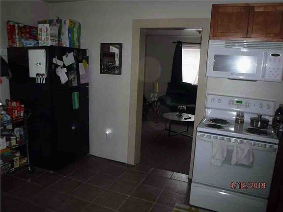 4th image of 554 S Market St APT 102