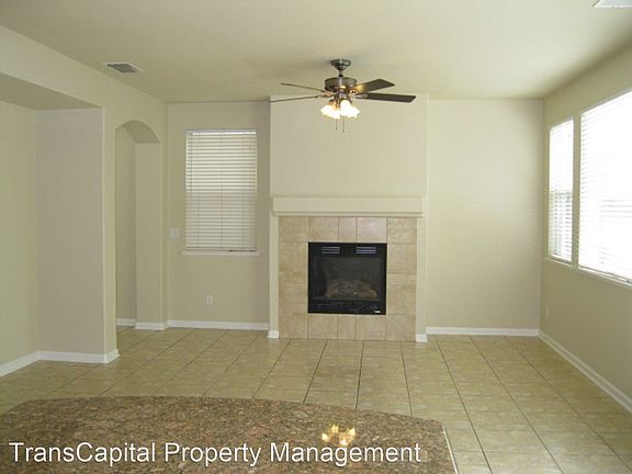 4th image of 3956 Prosser St