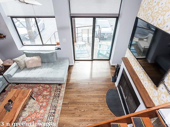 5th image of 2343 N Greenview Ave #1322