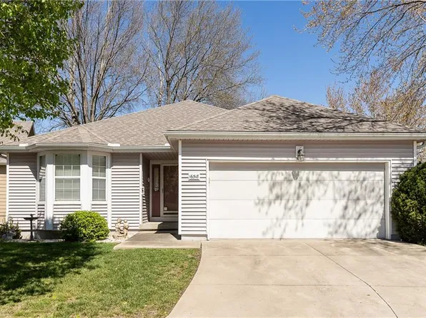 16518 E 53rd Street Ct S, Independence, MO 64055