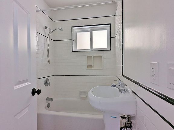 3rd image of 1134 Euclid St APT A