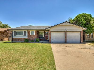 624 SW 10th St, Moore, OK, 73160