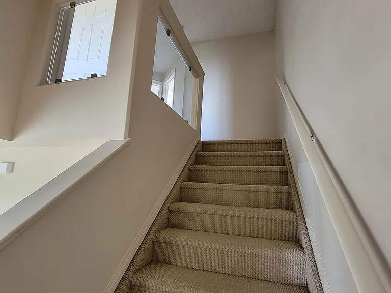 36 Pinnacle St — Photo 9