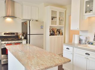 92 Lancaster Rd #2, West Hartford, CT 06119