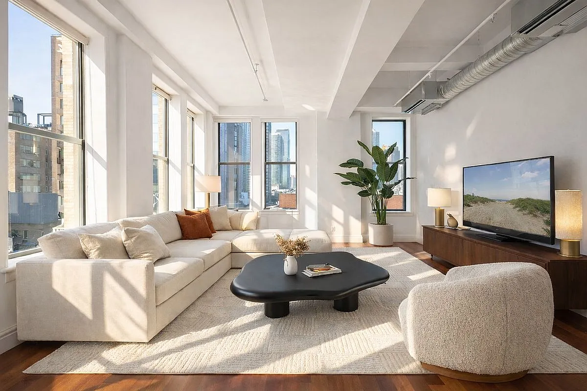 45 E 30th St APT 16A photo 1