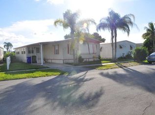 21768 N Heritage Cir, Pembroke Pines, FL 33029