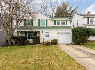 1159 Croyden Rd, Lyndhurst, OH 44124