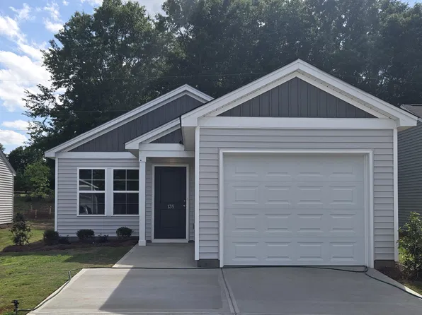 135 Cloverfield Ln, Spartanburg, SC 29303