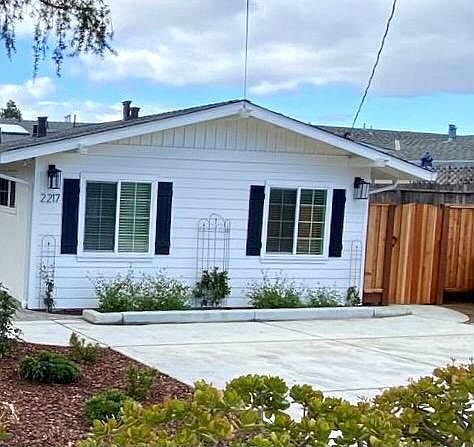 1st image of 2217 42nd Ave #A
