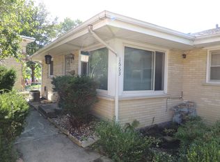 1663 Howard Ave, Des Plaines, IL 60018