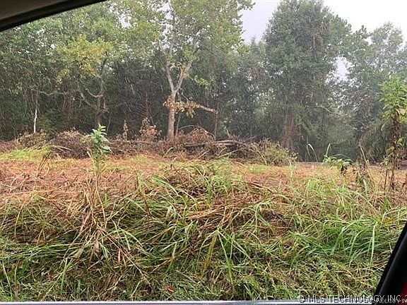 3rd image of 321 East Ave