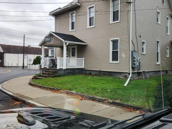 72 N 1st St #2, Bangor, PA 18013