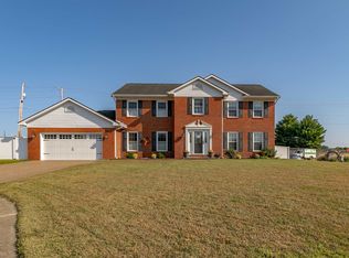 3544 Crossgate Ct, Newburgh, IN 47630