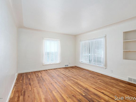 3rd image of 3716 Francis Ave SE