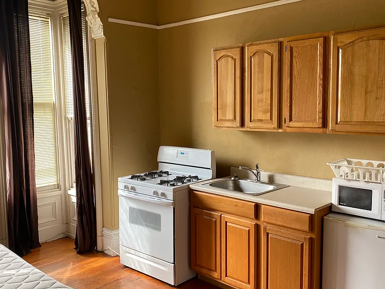 2002 Pierce St #2 — Photo 9