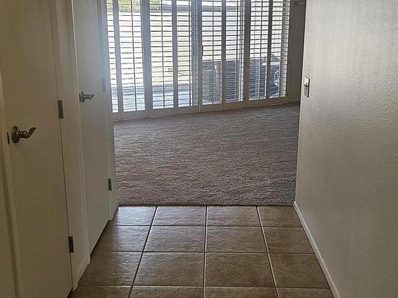3rd image of 14219 N PALM RIDGE Drive W