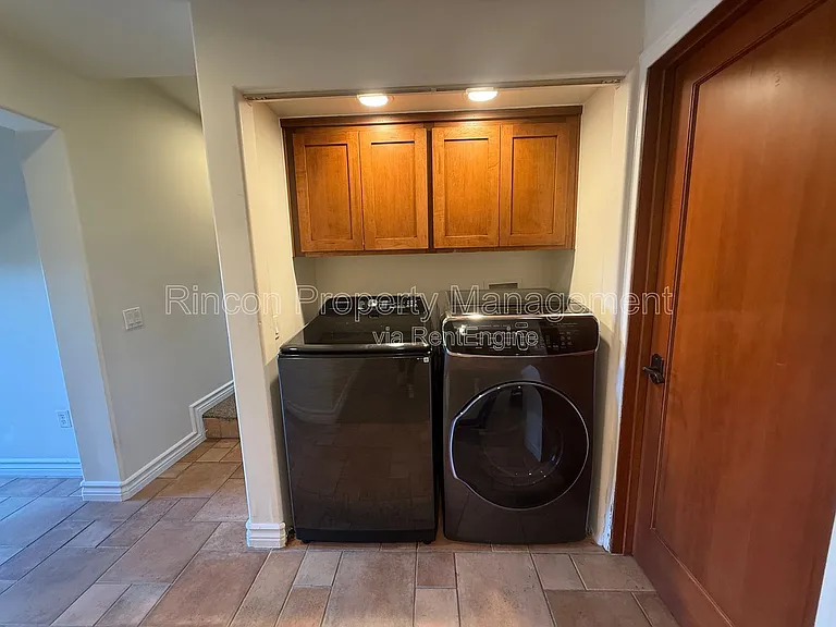 2166 Palomar Ave — Photo 23
