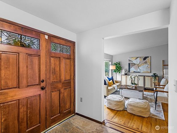 3rd image of 16724 20th Avenue W