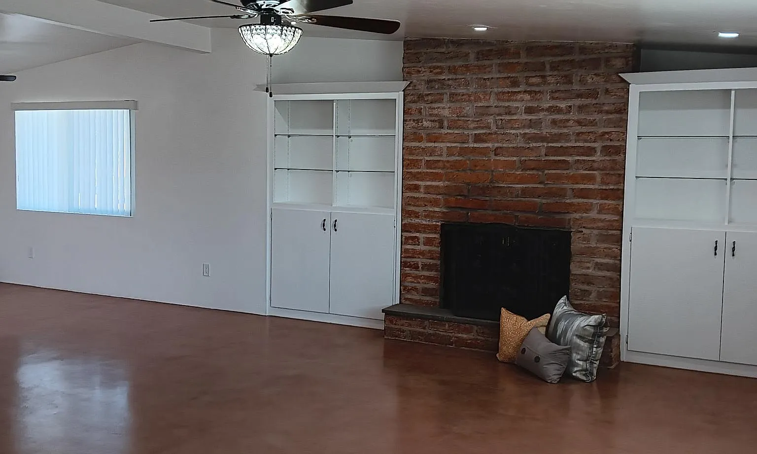 3 bed, 1.5 bath, 1525 sqft, $1,895 — Photo 3