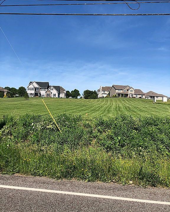 1st image of 120 Greenfield Dr