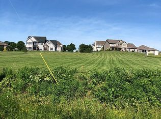120 Greenfield Dr, Montoursville, PA 17754