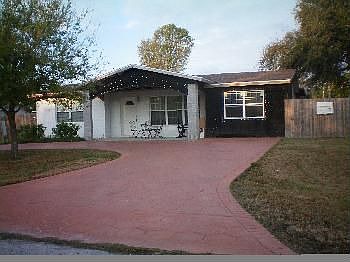 2nd image of 635 18th Ave