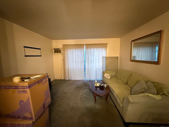 4th image of 186 Stillwater Avenue APT 129