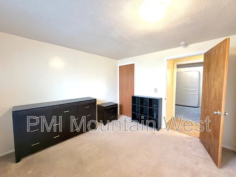 1020 E 1275 N — Photo 19