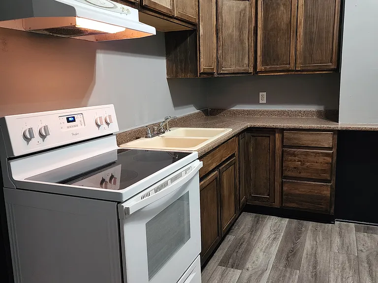 817 Catherine Pl — Photo 12